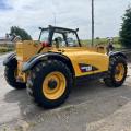 CAT TH220B TELEHANDLER