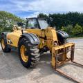 CAT TH220B TELEHANDLER